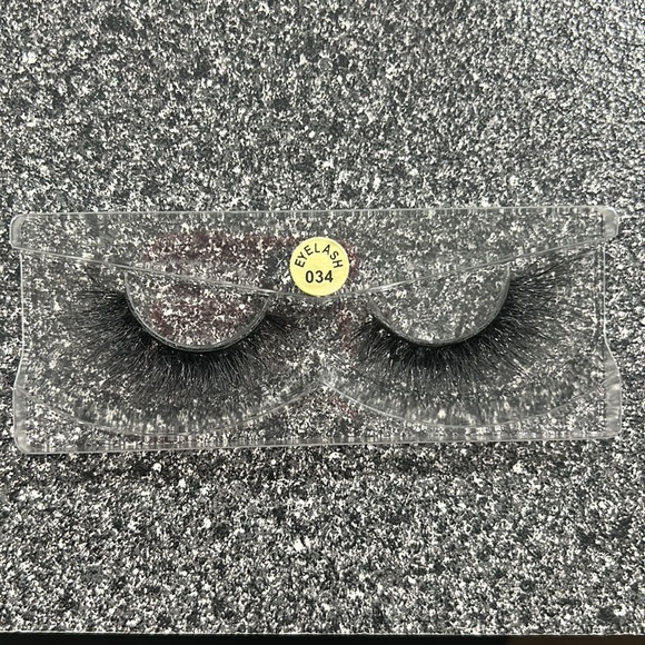 3D Soft Mink Lashes - Picture 2 of 2